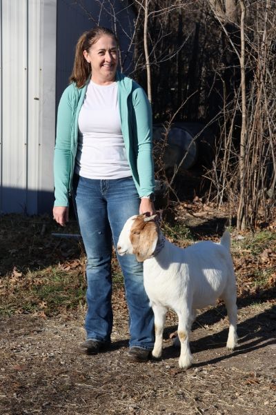 Bear Creek BC P1333 Sired by BC M1230 Traveler and out of BC M1256 Sydney.  Staying in MO