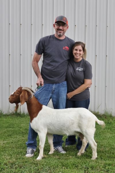 Bear Creek BC K1166 Amazin Grace sired by BC E894 Harambe and out of BC F991 Melania.  Staying in MO