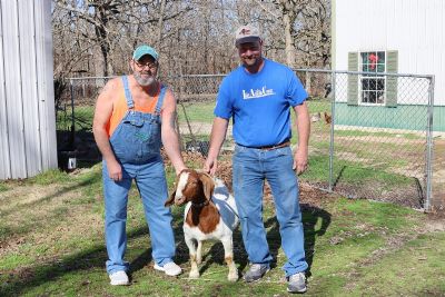 Bear Creek BC L1191 Sired by BC E894 Harambe and out of BC G1051 Chore Boys Class Act. Staying in MO