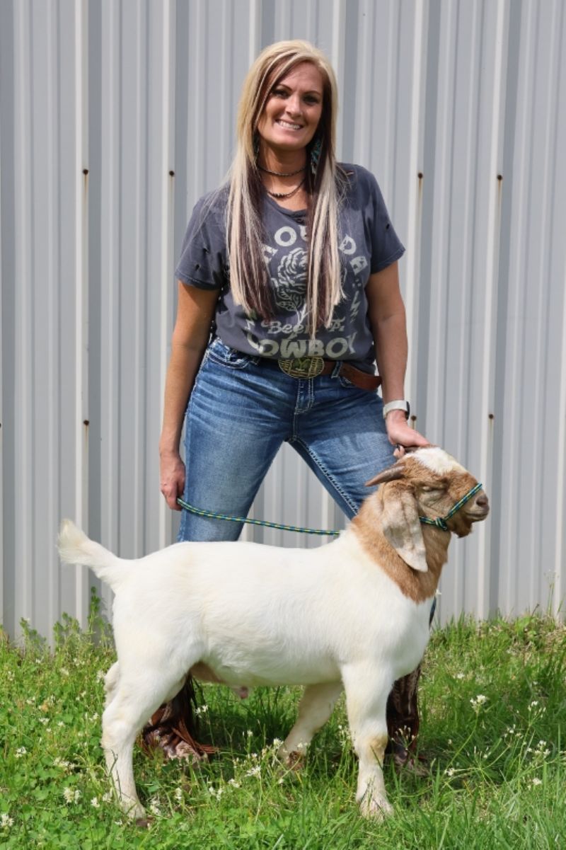 Bear Creek BC P1339 Sired by BC N1284 Legend and out of BC K1170 Day Dreamin.  Staying in MO